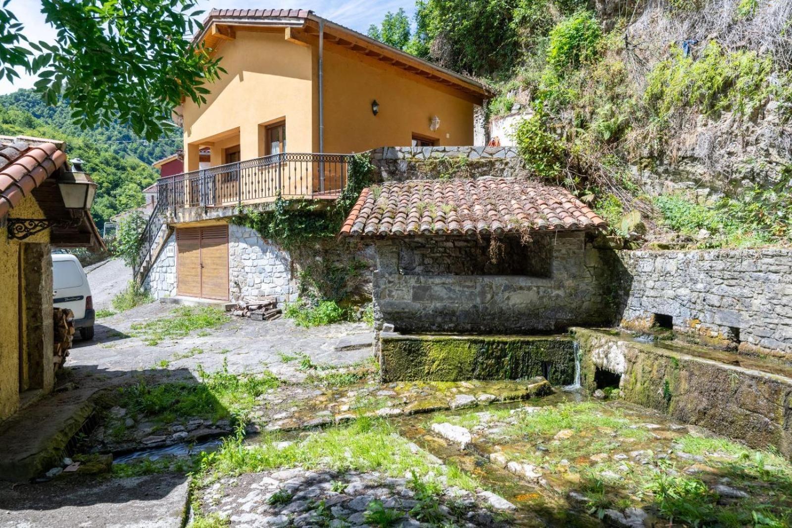 Casa En Campo De Caso Villa Eksteriør billede